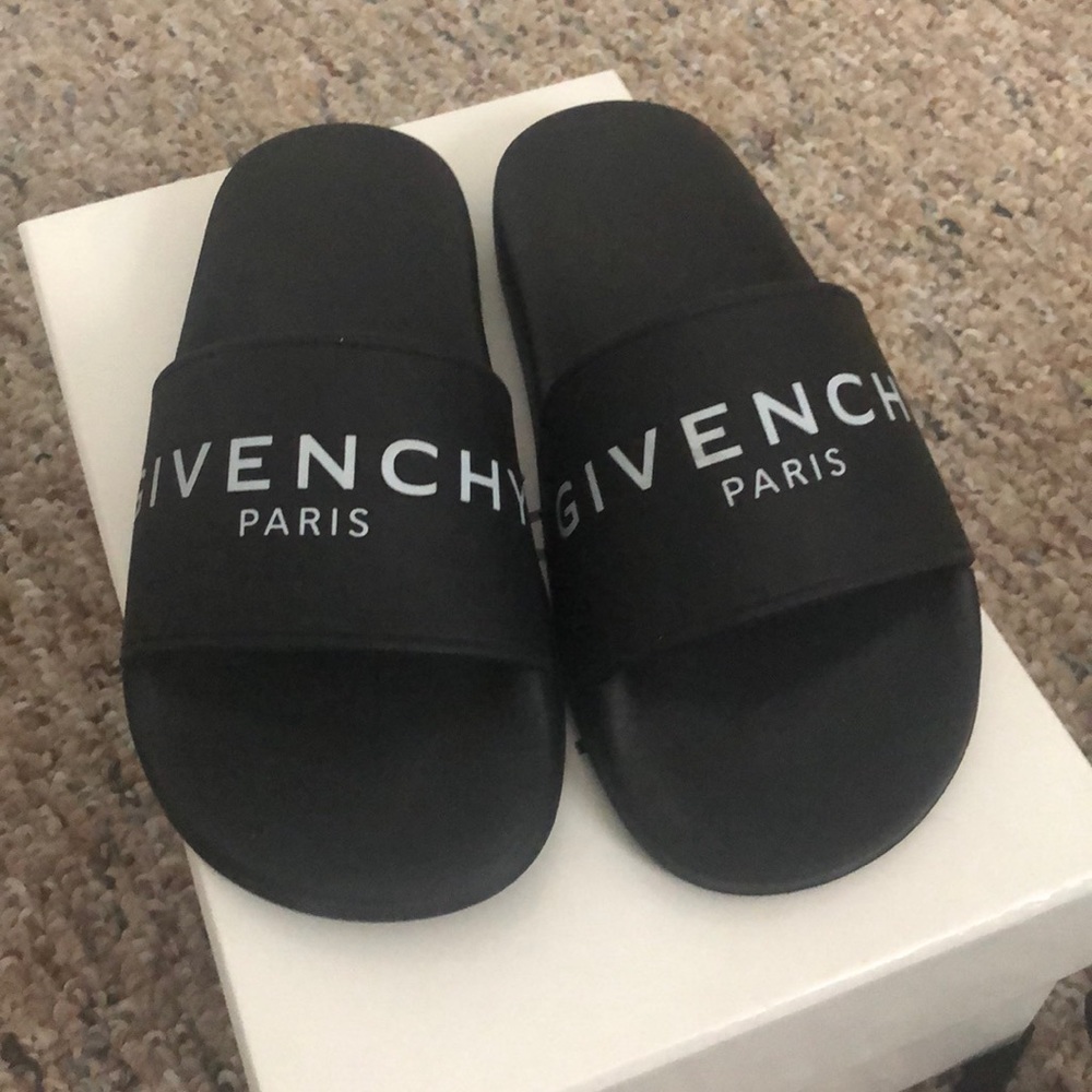 Givenchy Kids Pool Slides  Sz 32